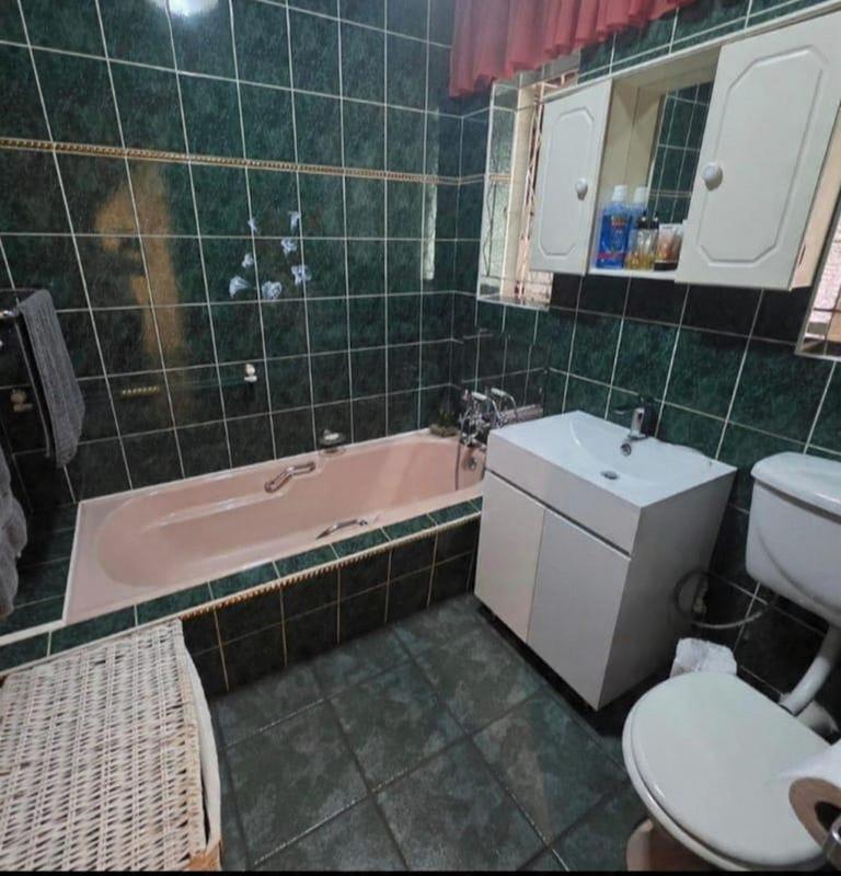 3 Bedroom Property for Sale in Vaalpark Free State